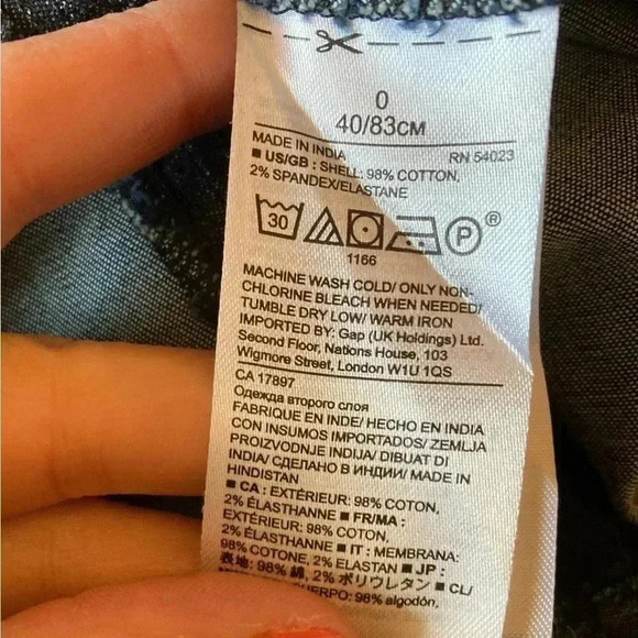 BANANA Republic Denim Dress Shirt- 98% cotton - Picture 4 of 4